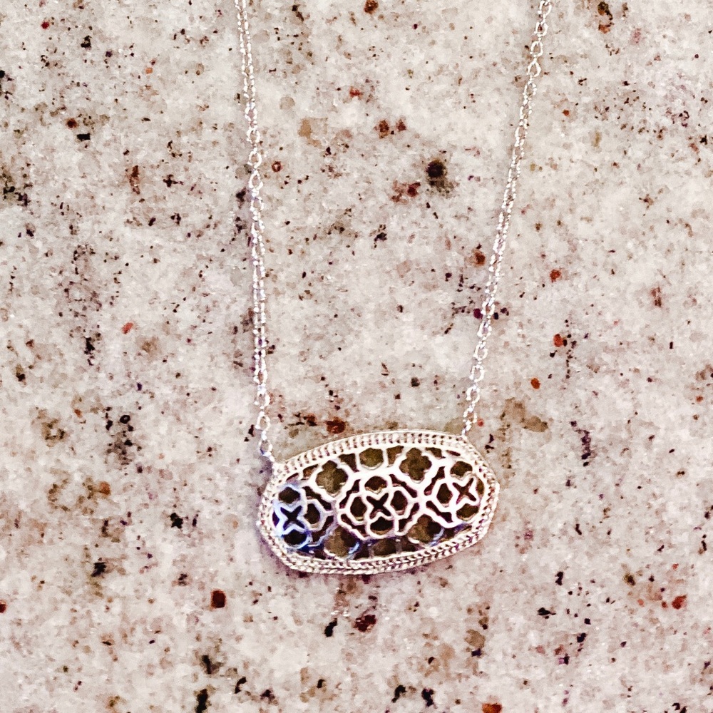 Kendra Scott Dollie Necklace
